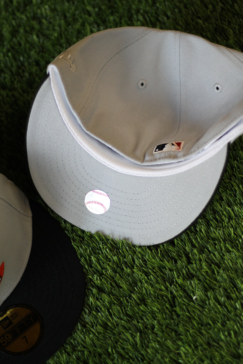 1975 CINCINNATI REDS GREY/BLACK TWO TONE FITTED W/ GREY UNDER VISOR