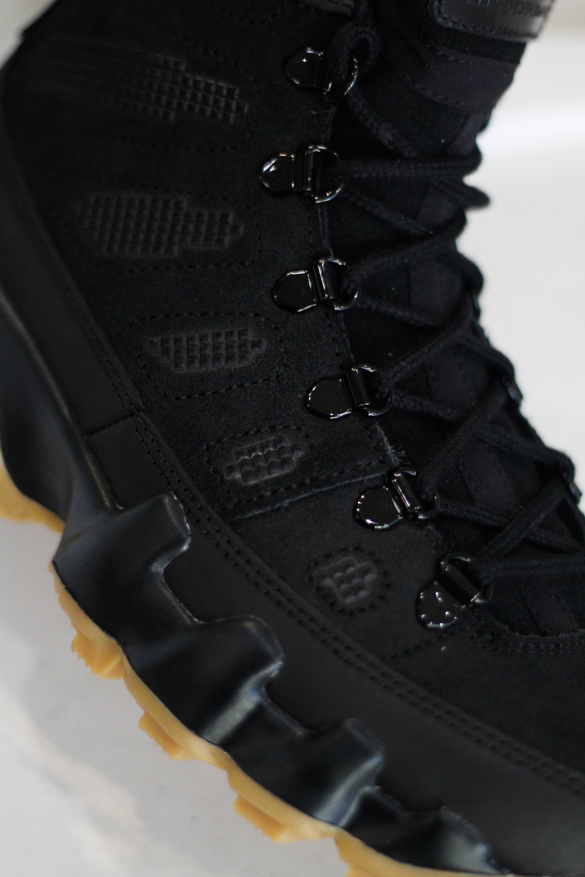 AIR JORDAN 9 RETRO BOOT BLACK GUM Sneaker Room