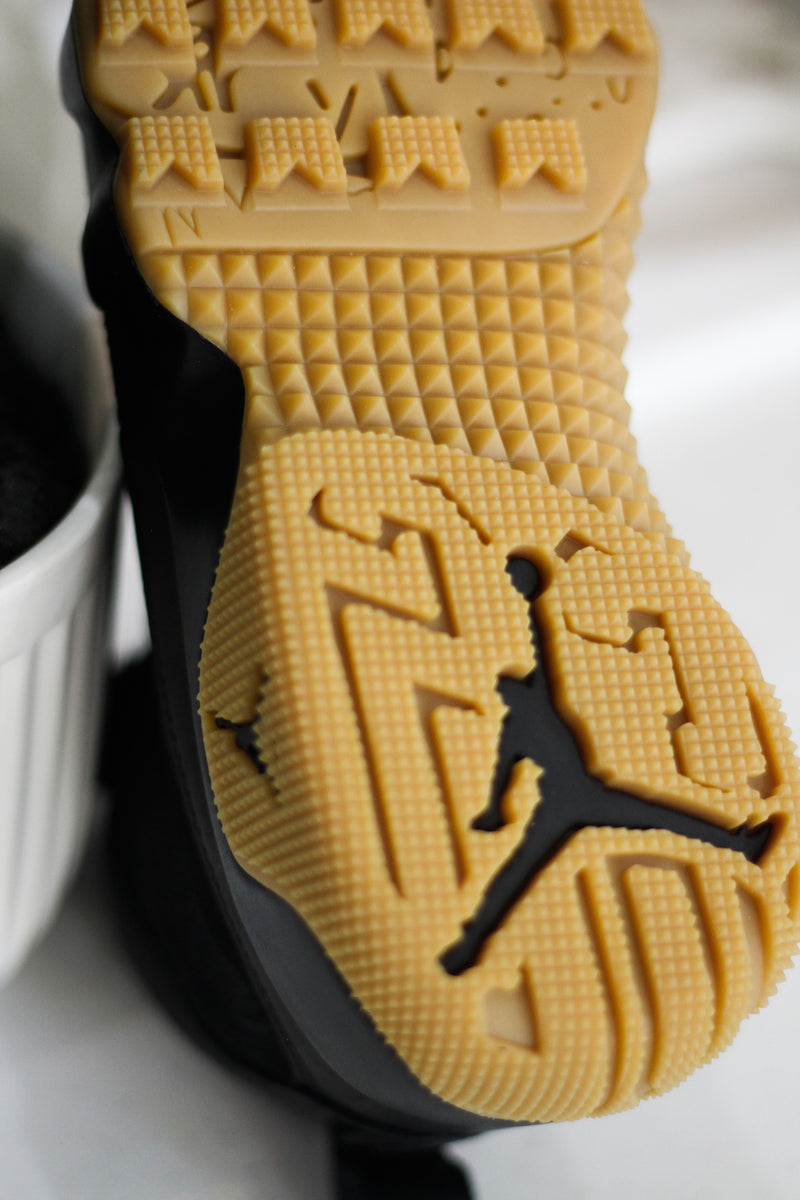 AIR JORDAN 9 RETRO BOOT "BLACK/GUM"