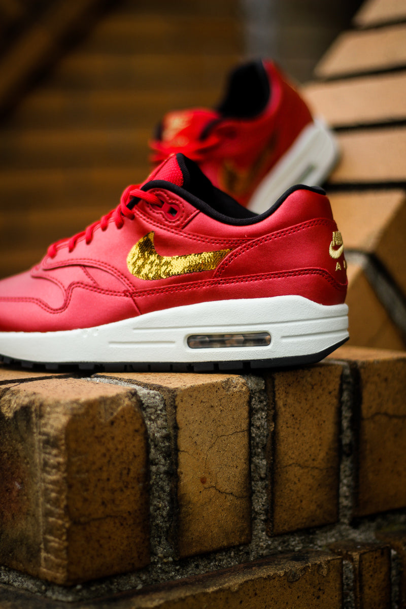 W AIR MAX 1 "ICON CLASH"